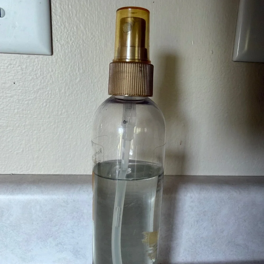 Victoria's Secret Garden Romantic Wish Silkening Body Splash